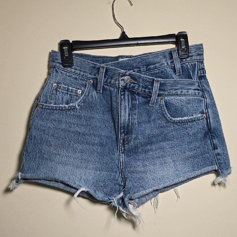 Pistola Bobbie Blue Jean Shorts with Frayed Hem. NWOT.